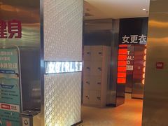 -蓝天国际游泳培训基地(华腾园店)