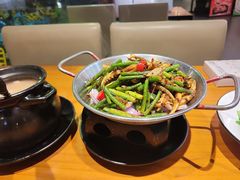 -莲餐厅·湖北菜·潜江小龙虾店(愚园路店)