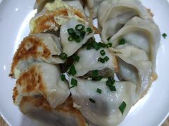 -三好食堂(煎饺·馄饨·肉饼米线·盛世广场店)