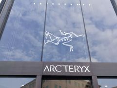 -ARC'TERYX始祖鸟(北京王府中环店)