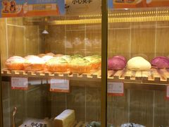面包甜点陈列柜-BreadTalk面包新语·烘焙蛋糕(高德置地春广场店)