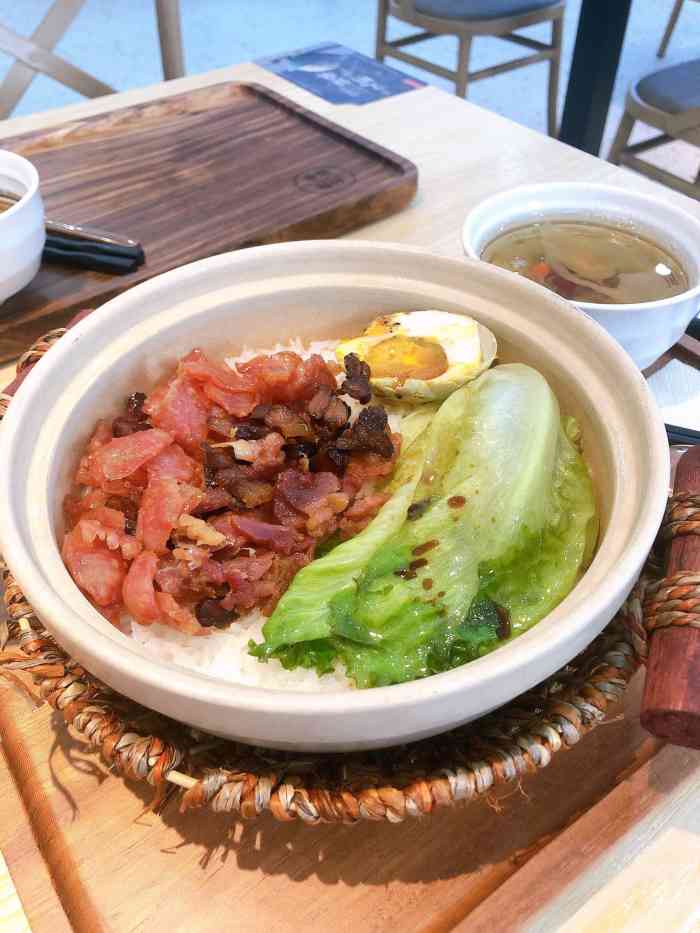 福仔叉烧煲仔饭(东塔路店)-"东塔路上新开的福仔叉烧煲仔饭 老妈说去