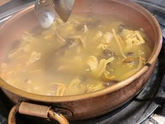 -阿山卓·野生菌火锅·纳西火塘烤肉