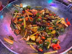 -路边边地标烧烤·川菜·小龙虾·音乐酒馆(良乡长虹店)