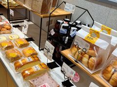 -皇冠幸福里动物奶油生日蛋糕(中山大道二中店)