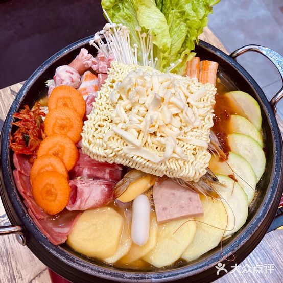 壹石居韩国料理(圆融堤调店)