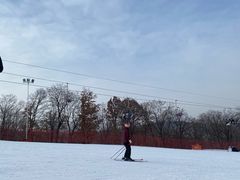-庙香山滑雪场