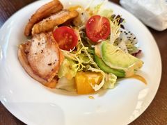 -卡普里披萨·牛扒·下午茶