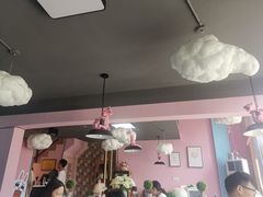 大堂-友达面馆·酸菜鱼面(钱塘区店)