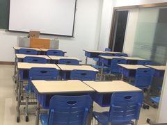 -上海市育辛进修学院