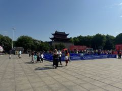 -巴陵广场