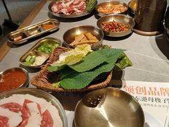 -草家酱蟹炭火烤肉店(珲春南路一店)