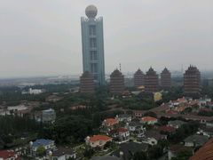 -华西村