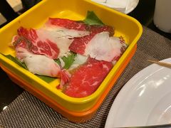 -大中华希尔顿酒店-念自助餐·嗨啤·小龙虾