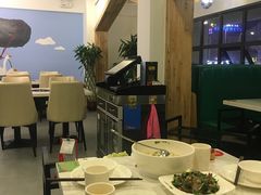 大堂-张大师鸭爪爪特色干锅(南湖店)
