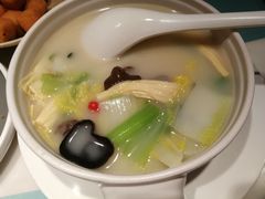 无油鱼汤腐竹煮时蔬-大树餐厅(益田假日店)