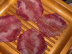 -牛YO寿喜烧·铁板烧和牛火锅自助(市府恒隆店)