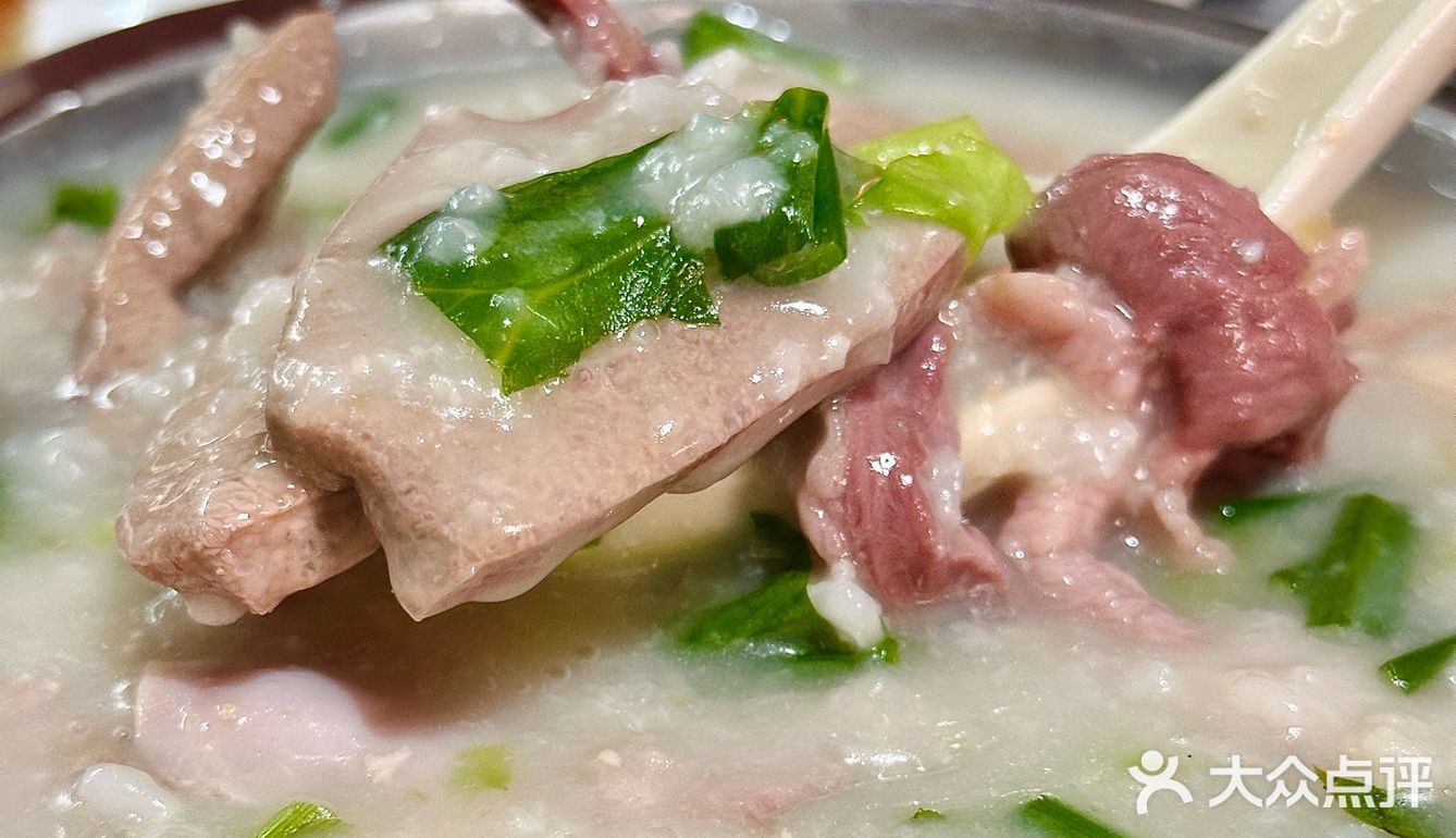 装修越原始，东西越好吃[调皮]