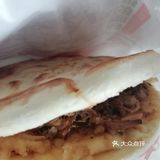 超级好吃的肉夹馍和肉肠，其实一年到头也吃不到几回