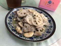 莲藕炒红菱-芸海阁·农家私房菜(沙家浜景区出口店)