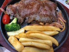 铁板西冷牛扒配黑椒汁-维园港式茶餐厅(龙岗盛平店)