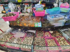 -三亚新鸿港水果一级批发市场