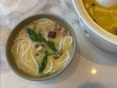 山珍过桥米线-一品滇香·云南菜(公益西桥店)