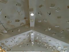 -猫的天空之城概念书店(束河店)
