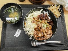 -難波肉劇場
