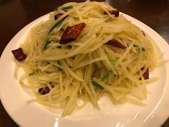 酸辣土豆丝-长安面坊(西点茂店)