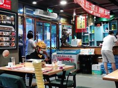 大堂-喝丢一只鞋海鲜烧烤·海肠捞饭(东关街店)