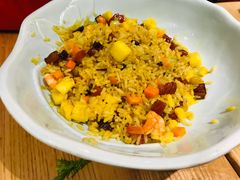 菠萝海鲜炒饭-米纸越南小馆(金鹰世界店)