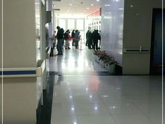 -上海市松江区泗泾医院