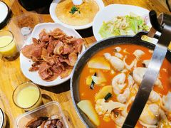 -老滇山寨•云南特色菜•地方菜•民族风情歌舞表演(金碧店)