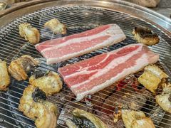 -围炉肉舍•炭烤活鳗•丹东海鲜烤肉(步行街店)