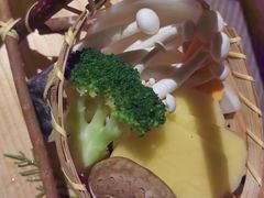 -山川小町·极番烧肉(新地假日广场店)