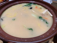 京城酥肉锅-四季民福烤鸭店(西单华威约饭街店)