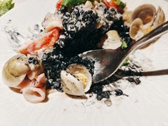 墨鱼汁海鲜意饭-TIAGO HOME KITCHEN(王府中环店)