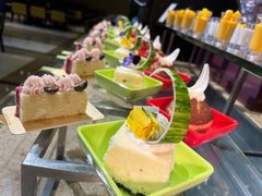 -大中华希尔顿酒店-念自助餐·嗨啤·小龙虾