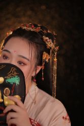 -汉仪华裳汉服馆(打浦桥店)