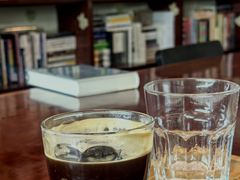 -武汉境自在書店