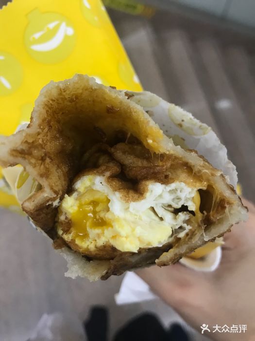 致得炸蛋葱油饼·台湾花莲小吃图片 