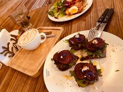 -Common Table · Brunch & Coffee