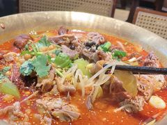 -张翻越·川渝冒菜·武汉黑鸭煲(城北万象城店)