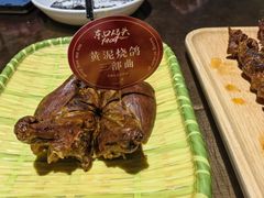 -东口码头·烧鸽子·鱼头泡饼·地方菜(金鹰悦城店)