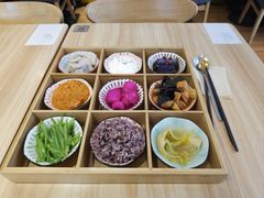 -轻蔬不用等·素食(江苏路店)
