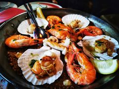 传统西班牙海鲜铁盘饭-BROWNSTONE布朗石西班牙餐厅(富城店)