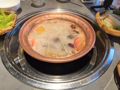 -阿婆情腊排骨火锅·野生菌季(古城旗舰店)