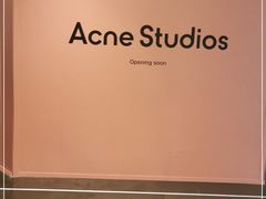 -Acne Studios(芮欧百货店)