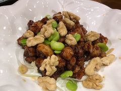 桃仁爆鸡丁-局气烤鸭·北京菜(前门店)